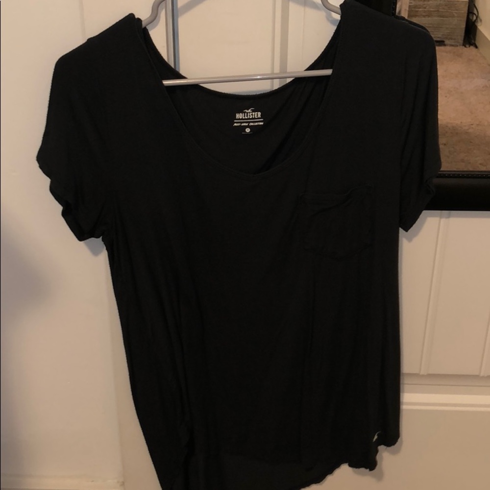 casual black t shirt with pocket